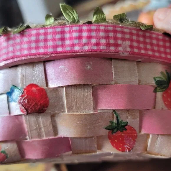 Strawberry Basket with Pink Ribbon & twine with leaves around the rim. Wicker - Picture 7 of 10
